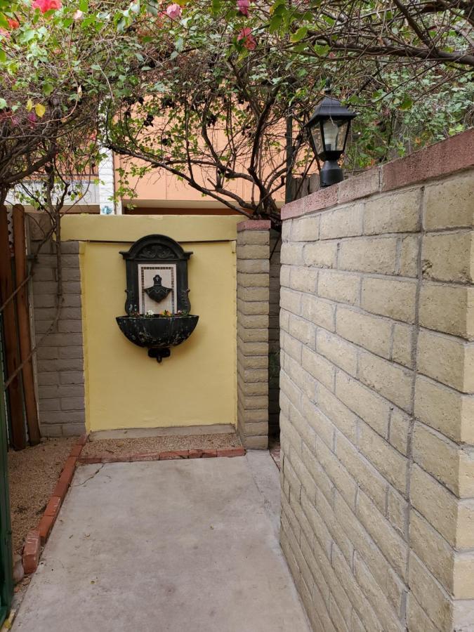 Desert Rose Villas - Private One Bedroom In Old Town Скотсдейл Екстериор снимка